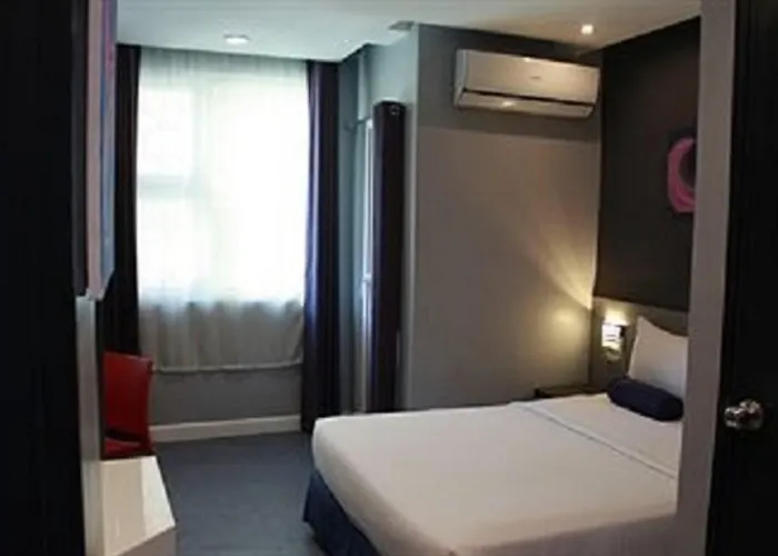 Li Nakpil Manila