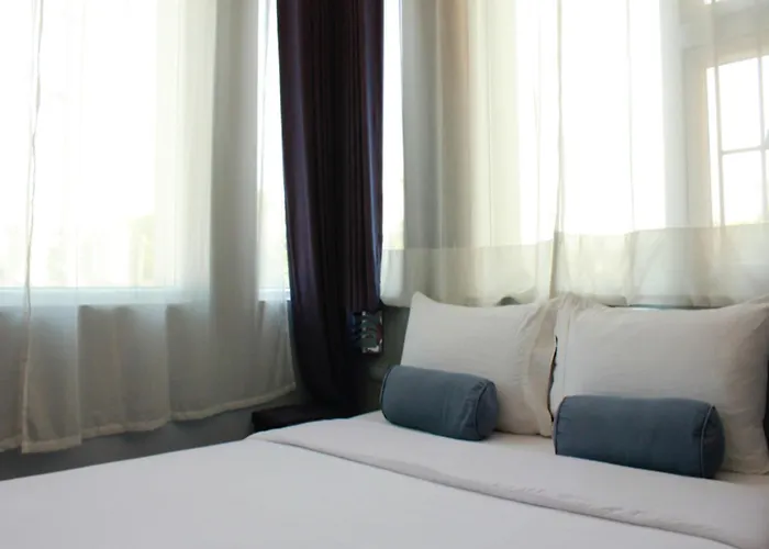 Li Nakpil 3* Manila