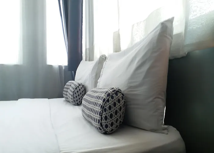 Inn Li Nakpil 3*