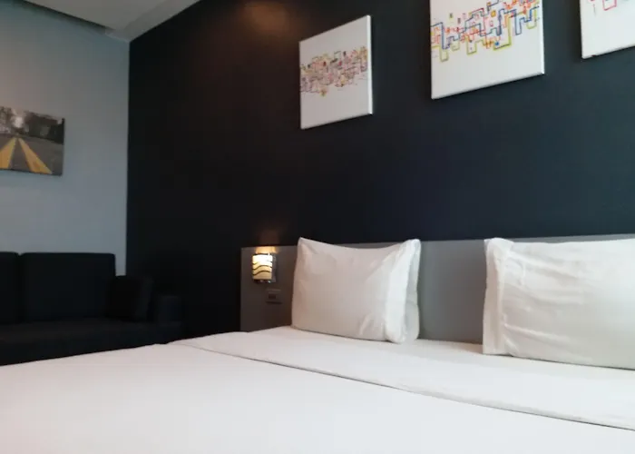Inn Li Nakpil Manila