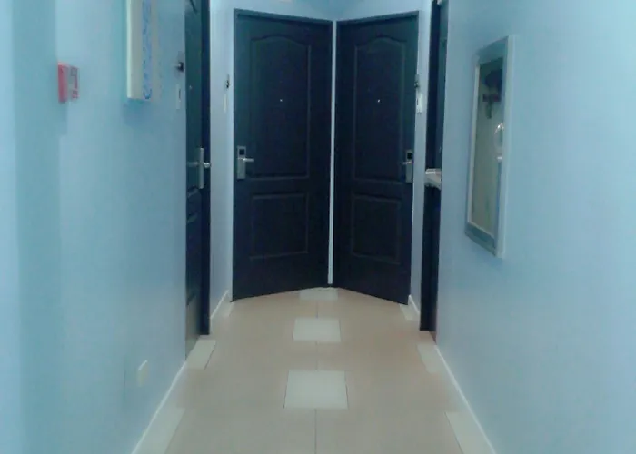 Inn Li Nakpil 3*