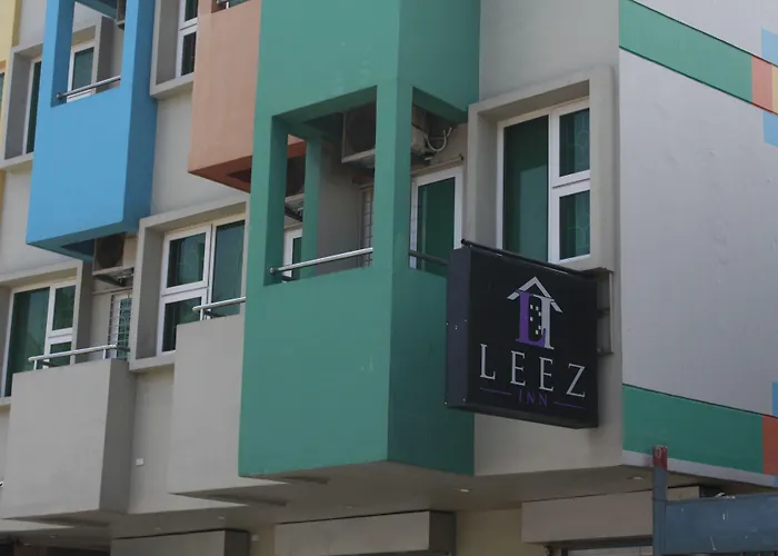 Inn Li Nakpil 3*