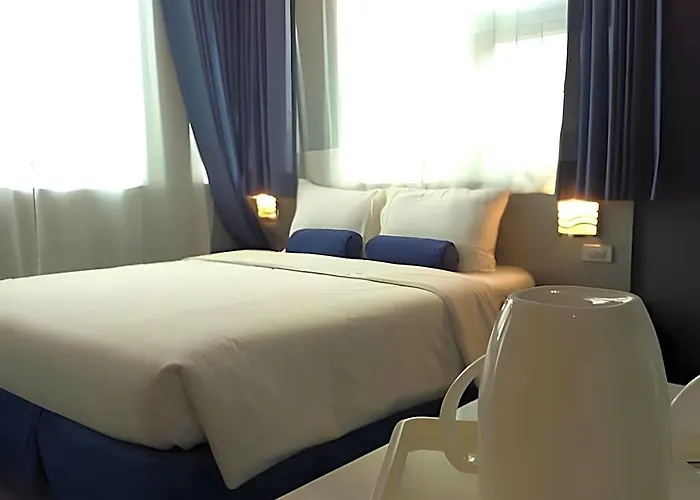 Li Nakpil Inn