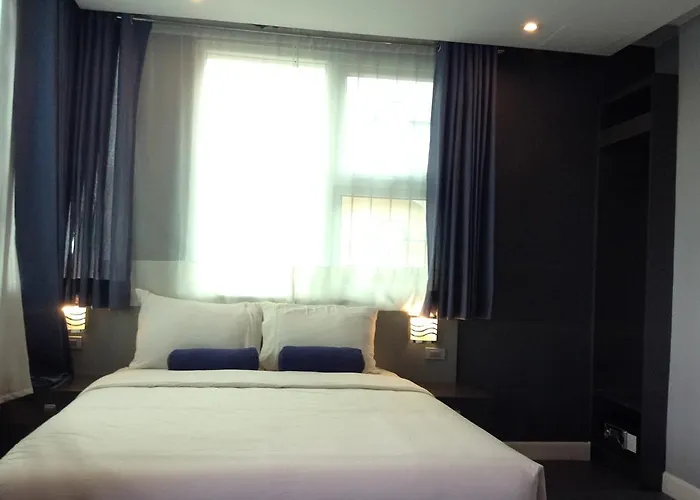 Li Nakpil Inn
